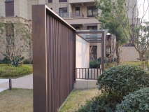 蘇州戶(hù)外格柵景墻制作安裝效果